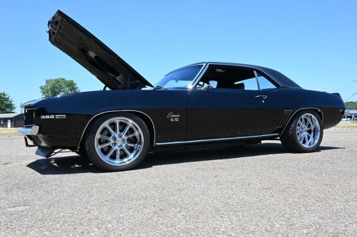 Carousel post from Ohio Corvettes and Muscle Cars.