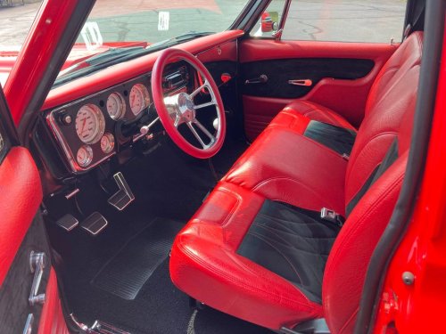 Carousel post from Ohio Corvettes and Muscle Cars.
