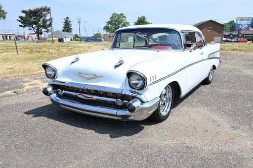 Carousel post from Ohio Corvettes and Muscle Cars.