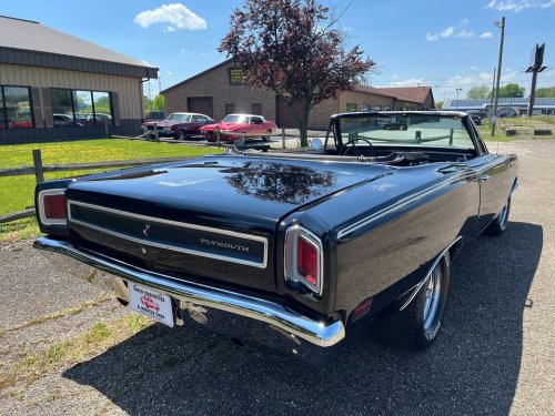 Carousel post from Ohio Corvettes and Muscle Cars.