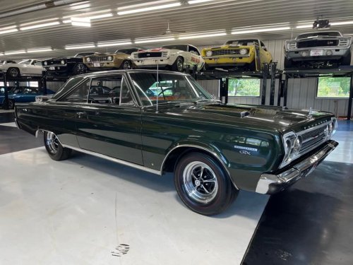 Carousel post from Ohio Corvettes and Muscle Cars.