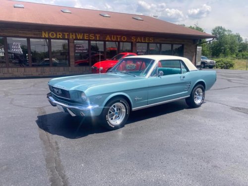 Carousel post from Ohio Corvettes and Muscle Cars.