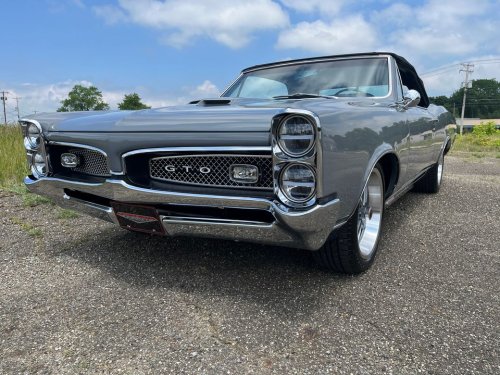 Carousel post from Ohio Corvettes and Muscle Cars.
