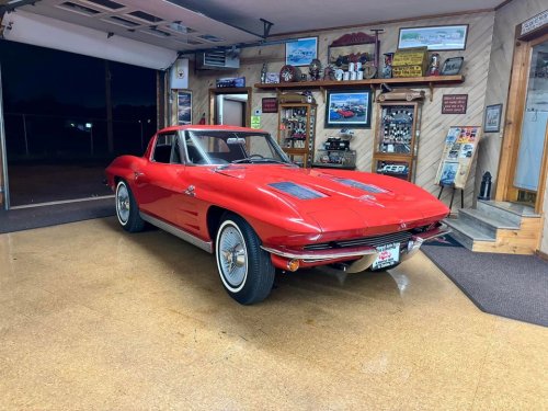 Carousel post from Ohio Corvettes and Muscle Cars.