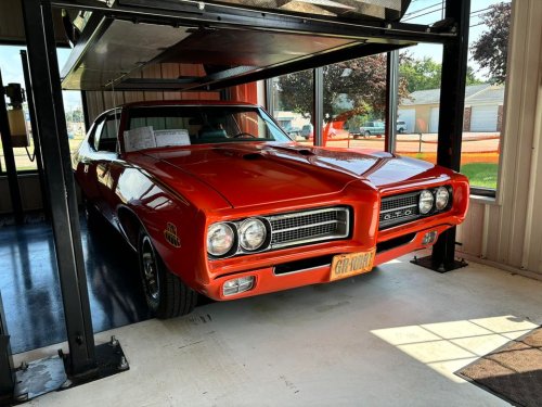 Photo post from Ohio Corvettes and Muscle Cars.