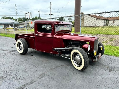 Carousel post from Ohio Corvettes and Muscle Cars.