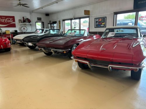 Carousel post from Ohio Corvettes and Muscle Cars.