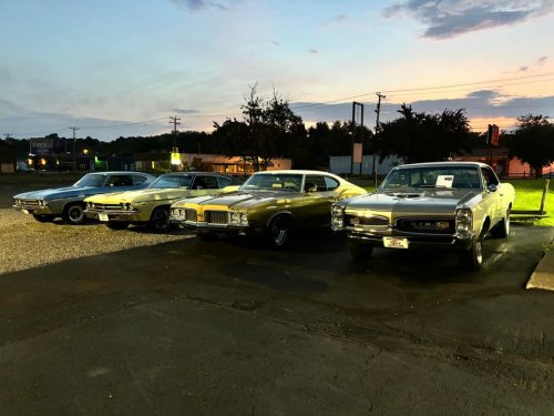 Carousel post from Ohio Corvettes and Muscle Cars.