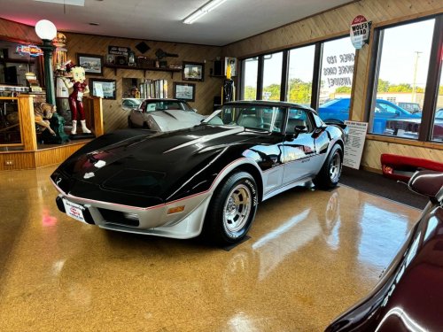 Carousel post from Ohio Corvettes and Muscle Cars.