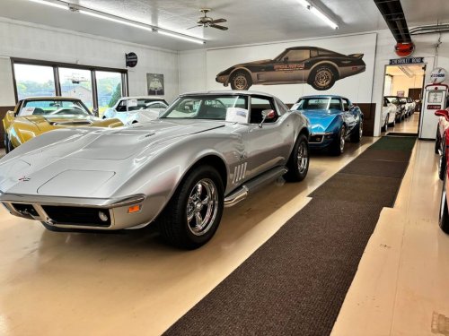 Carousel post from Ohio Corvettes and Muscle Cars.