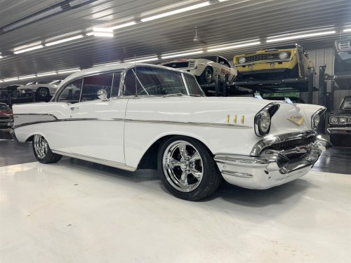 Carousel post from Ohio Corvettes and Muscle Cars.