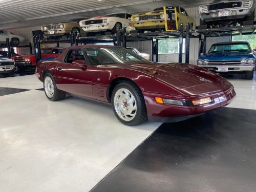 Carousel post from Ohio Corvettes and Muscle Cars.