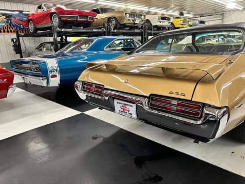Photo post from Ohio Corvettes and Muscle Cars.