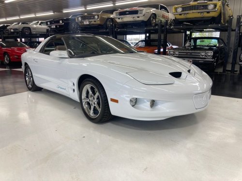 Carousel post from Ohio Corvettes and Muscle Cars.