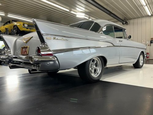 Carousel post from Ohio Corvettes and Muscle Cars.