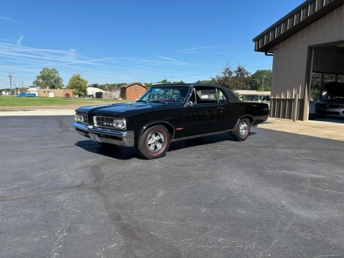 Carousel post from Ohio Corvettes and Muscle Cars.