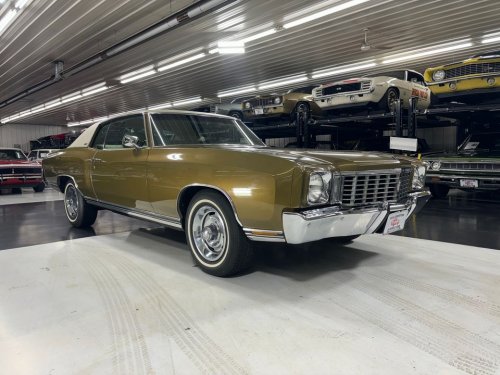 Carousel post from Ohio Corvettes and Muscle Cars.