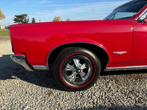 Carousel post from Ohio Corvettes and Muscle Cars.