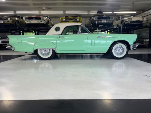 Carousel post from Ohio Corvettes and Muscle Cars.
