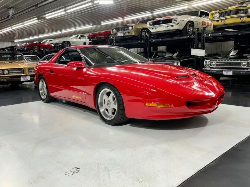 Carousel post from Ohio Corvettes and Muscle Cars.