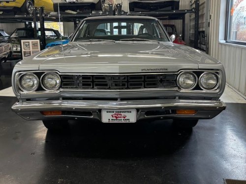 Carousel post from Ohio Corvettes and Muscle Cars.
