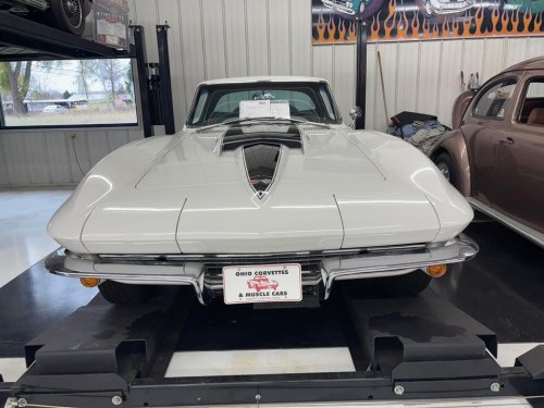 Carousel post from Ohio Corvettes and Muscle Cars.