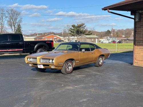 Photo post from Ohio Corvettes and Muscle Cars.
