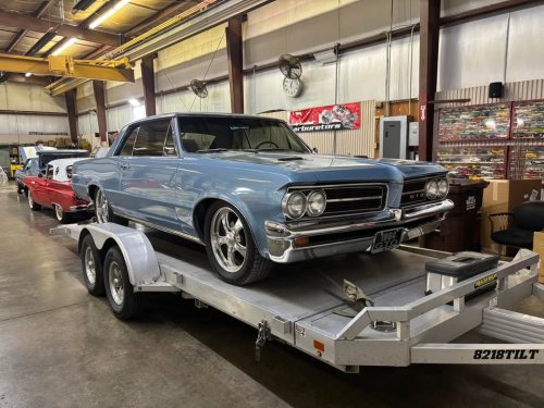 Carousel post from Ohio Corvettes and Muscle Cars.