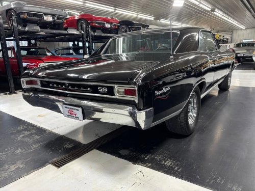 Carousel post from Ohio Corvettes and Muscle Cars.