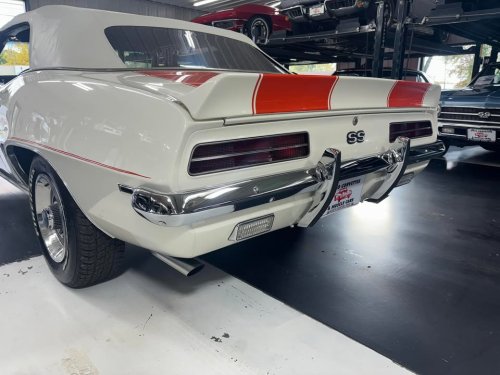 Carousel post from Ohio Corvettes and Muscle Cars.