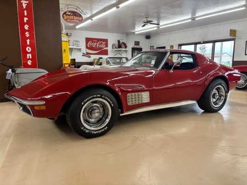 Carousel post from Ohio Corvettes and Muscle Cars.