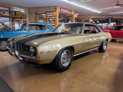 Photo post from Ohio Corvettes and Muscle Cars.