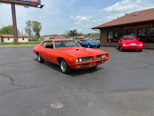 Photo post from Ohio Corvettes and Muscle Cars.