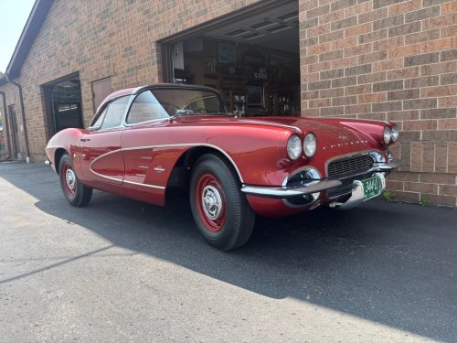 Carousel post from Ohio Corvettes and Muscle Cars.