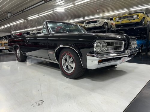 Photo post from Ohio Corvettes and Muscle Cars.