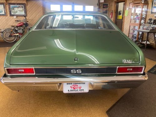 Carousel post from Ohio Corvettes and Muscle Cars.