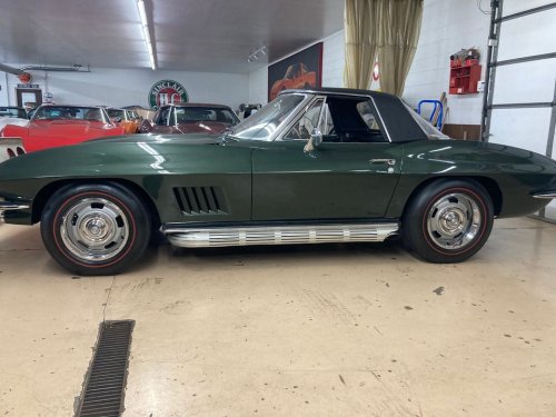Carousel post from Ohio Corvettes and Muscle Cars.