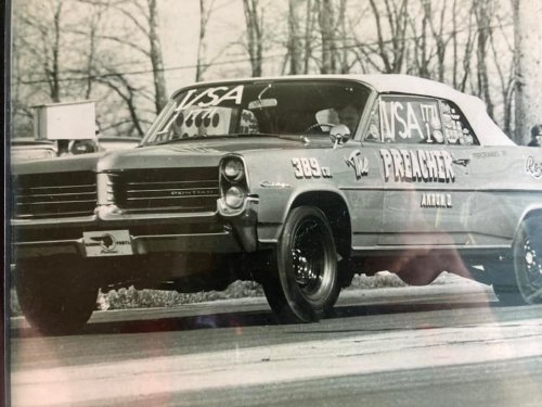 Carousel post from Ohio Corvettes and Muscle Cars.