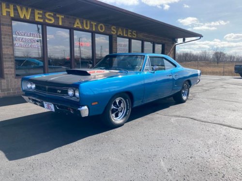 Carousel post from Ohio Corvettes and Muscle Cars.
