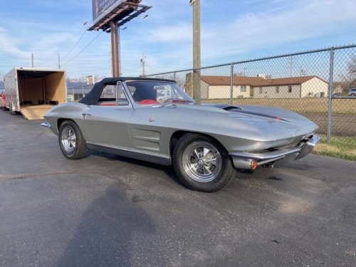 Carousel post from Ohio Corvettes and Muscle Cars.