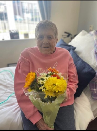 Carousel post from Collingwood Court care home.