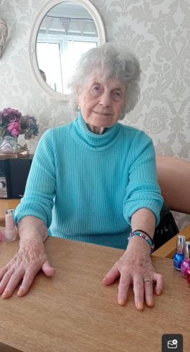 Carousel post from Collingwood Court care home.