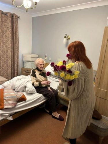 Carousel post from Collingwood Court care home.