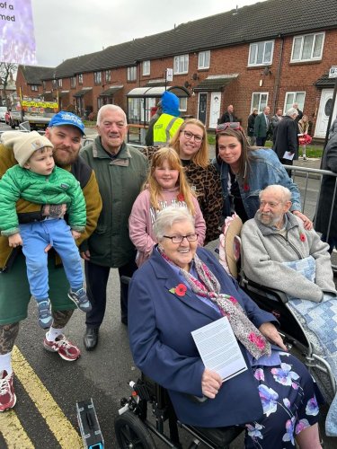 Carousel post from Collingwood Court care home.