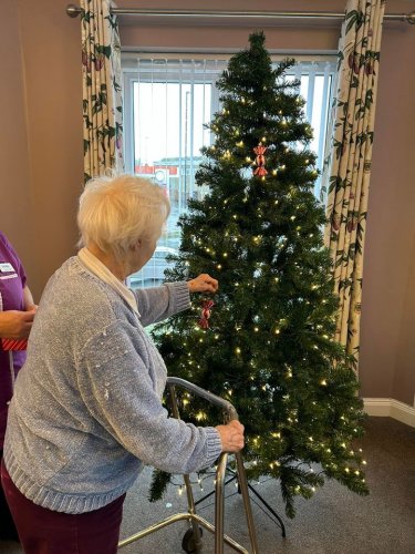 Carousel post from Collingwood Court care home.