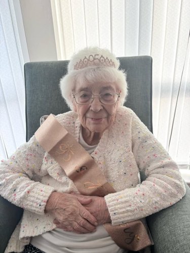 Carousel post from Collingwood Court care home.