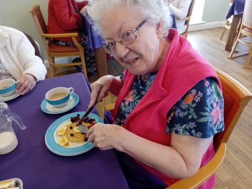 Carousel post from Collingwood Court care home.