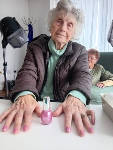 Carousel post from Collingwood Court care home.