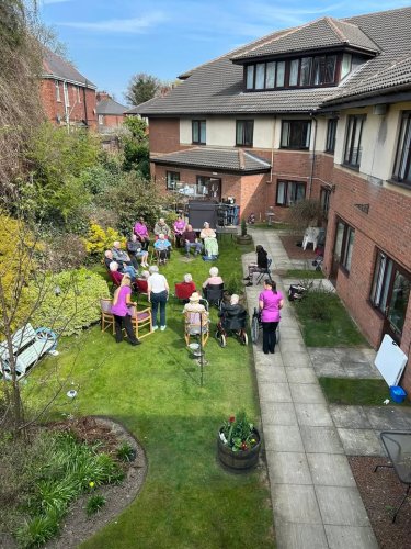 Carousel post from Collingwood Court care home.