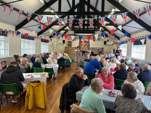 Carousel post from Collingwood Court care home.